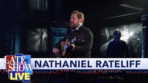 Nathaniel Rateliff Performs “Time Stands” on Colbert: Watch