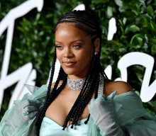 Rihanna on the continued delay of her album: “I like to antagonise my fans”