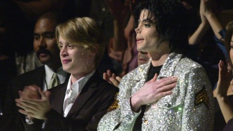 Macaulay Culkin speaks out about his friendship with Michael Jackson: “He never did anything to me”
