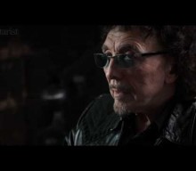 TONY IOMMI On His ‘Monkey’ 1964 SG Special Replica Guitar From GIBSON: ‘I’m Really Proud Of It’