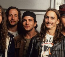 Pearl Jam’s Vs. Remains the Sound of a Band Raging Against Its Own Success