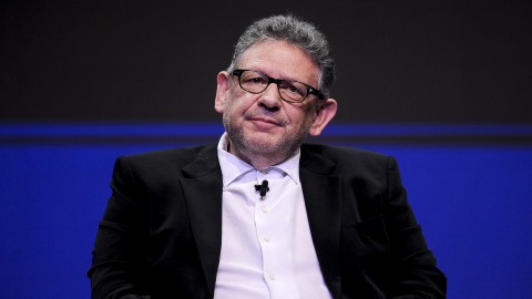 Universal CEO Lucian Grainge recovering at home after “severe” coronavirus fight