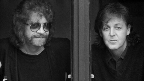 Paul McCartney on how ELO’s Jeff Lynne masterminded Ringo Starr’s appearance on ‘Flaming Pie’