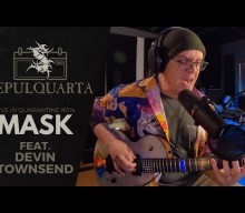 DEVIN TOWNSEND Joins SEPULTURA For ‘Mask’ Quarantine Performance (Video)