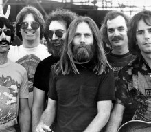 Grateful Dead t-shirt from 1967 breaks record at auction sale