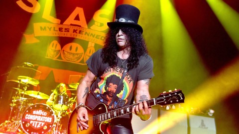 Guns N’ Roses’ Slash celebrates 15 years of sobriety: “Proud of you every day”