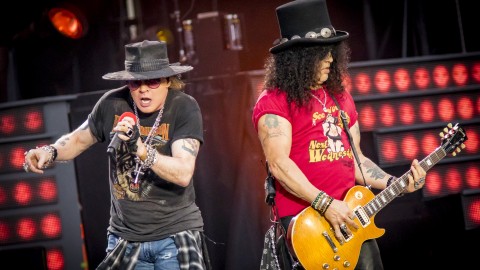 Watch Guns N’ Roses debut a cover of The Stooges’ ‘I Wanna Be Your Dog’ at first show in 16 months