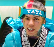 Tekashi 6ix9ine says there is “no difference” between him and Tupac