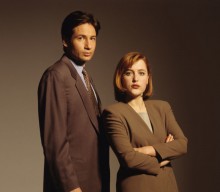 ‘The X-Files’ stars Gillian Anderson and David Duchovny reunite in new photo