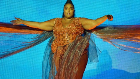 Lizzo responds to bizarre rumour she killed somebody while stage-diving