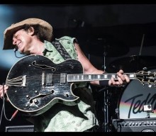 TED NUGENT Calls TOMMY LEE ‘A Convicted Felon, Domestic Violence Heroin Addict’