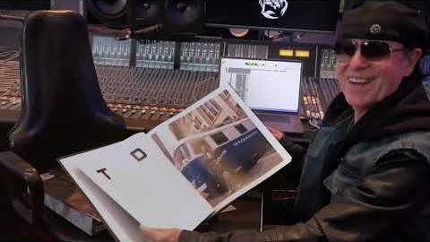 SCORPIONS: ‘Wind Of Change: The Iconic Song’ Unboxing Video