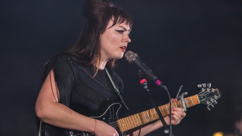 Watch Angel Olsen perform new 11-minute track, ‘Time Bandits’