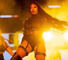 Megan Thee Stallion blasts false claims that Tory Lanez assault charges were dropped: “Y’all can’t tell when shit fake news?”