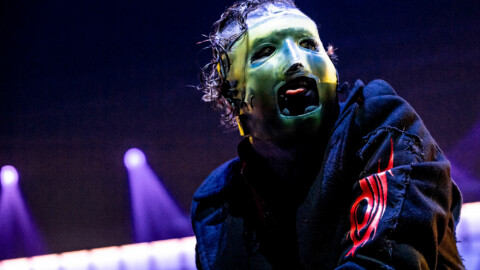 Watch maskless Corey Taylor play Slipknot’s ‘Wait And Bleed’ live with solo band for first time