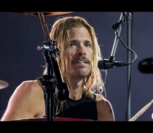 TAYLOR HAWKINS Hopes GEDDY LEE And ALEX LIFESON Can Find Drummer To Play With In Hypothetical Post-RUSH Project