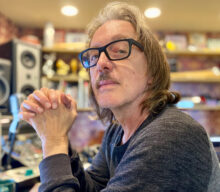 Butch Vig discusses recording Nirvana’s ‘Something In The Way’, the hardest ‘Nevermind’ song “by far”