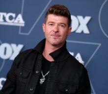 Robin Thicke defends ‘Blurred Lines’: “Everybody is meant to get up and dance. That’s all the song is meant to do”