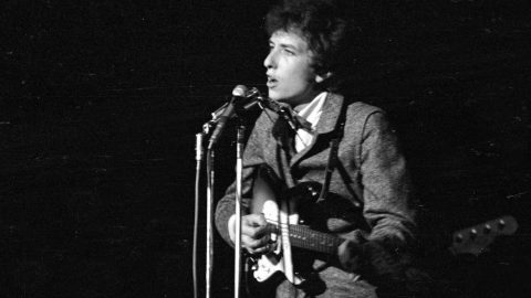 Bob Dylan’s guitar from ‘Blonde On Blonde’ sessions goes up for auction