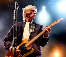 Paul Weller says he’ll never support Spotify: “For the artist it’s shit, it’s disgraceful”