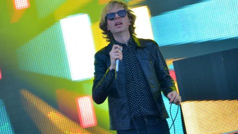 Watch Beck perform ‘Thinking About You’ on ‘Jimmy Kimmel Live’