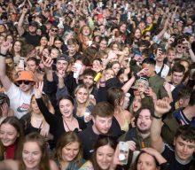 Government announces masks and COVID passes for gigs, nightclubs and cinemas in England