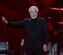 Tom Jones announces ‘Surrounded By Time’ UK tour