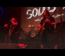 Watch SOULFLY Perform Cover Of FEAR FACTORY’s ‘Replica’ With DINO CAZARES On Guitar