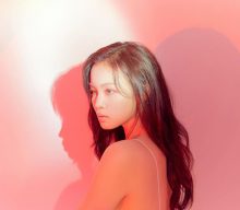 Lee Hi delays release of upcoming single ‘Savior’