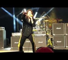 Watch STRYPER Perform Without Guitarist OZ FOX In Green Bay