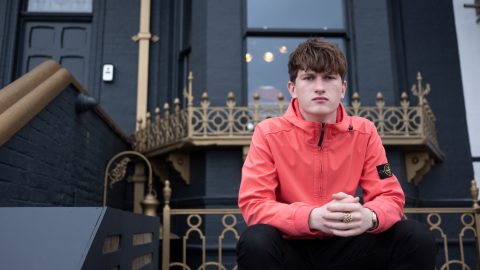 Rising star Andrew Cushin signs to Pete Doherty’s record label, Strap Originals