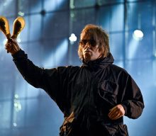 C’MON YOU SNOW: Liam Gallagher responds to Oasis tribute being trapped in pub