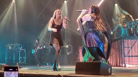 Watch AMY LEE And LZZY HALE Perform LINKIN PARK’s ‘Heavy’ In Houston
