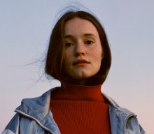 Sigrid shares “cosy” festive version of ‘Home To You’