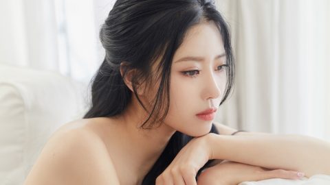 Lovelyz’s Mijoo reportedly in talks to join Yoo Jae-suk’s agency Antenna