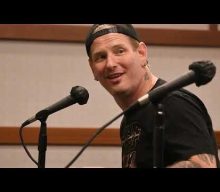 SLIPKNOT’s COREY TAYLOR Praises His New Mask, Admits Previous Mask ‘Wasn’t Exactly What I Wanted To Do’