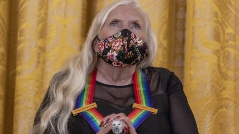 Joni Mitchell addresses health issues in rare speech at 2021 Kennedy Center Honors