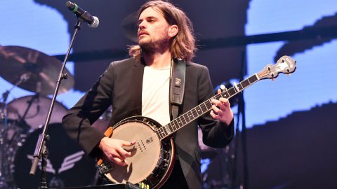 Ariel Pink and ex-Mumford & Sons member Winston Marshall promote Christmas song on ‘Tucker Carlson’