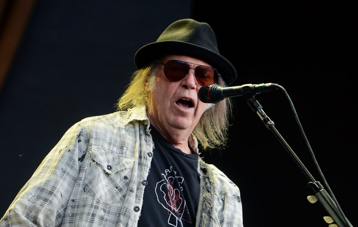 Apple Music, Tidal promote Neil Young after Spotify removes his music
