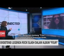 SLASH’s Advice To Young Artists: ‘Stick To The Music That You Really Love’
