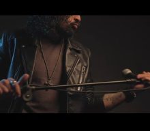 RAINBOW Singer RONNIE ROMERO Covers LED ZEPPELIN, FOREIGNER, QUEEN, URIAH HEEP, Others On ‘Raised On Radio’ Solo Album