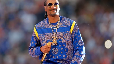 Snoop Dogg explains how Queen Elizabeth stopped him getting kicked out of the UK