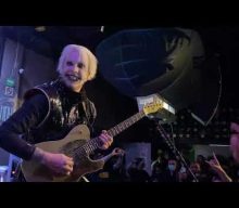 Watch: JOHN 5 Performs In Mexico City