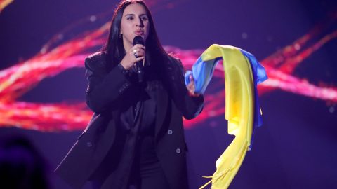 Ukraine Eurovision winner Jamala delivers emotive performance of ‘1944’ at ‘Concert For Ukraine’