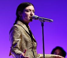 Lorde speaks out on abortion rights during LA show