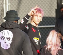 Machine Gun Kelly goes undercover as reporter, gets insulted to his face