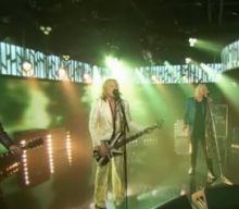DEF LEPPARD Performs Three-Song Set Of Classics On ‘Jimmy Kimmel Live!’ (Video)
