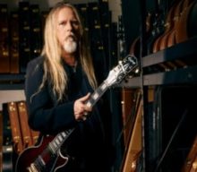 ALICE IN CHAINS’ JERRY CANTRELL Partners With EPIPHONE For Two New Signature Guitars