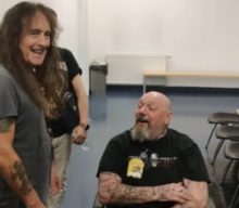 STEVE HARRIS And PAUL DI’ANNO Have Friendly Chat Before IRON MAIDEN’s Concert In Croatia: Video, Photo