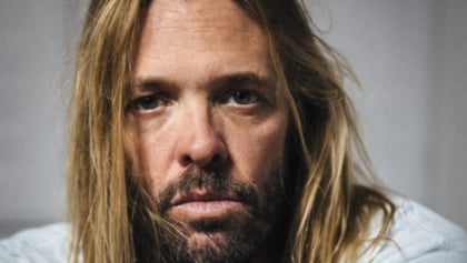 TAYLOR HAWKINS Wanted To Scale Back FOO FIGHTERS’ Intense Touring Schedule Before His Death, Friends Claim